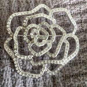 Avon Three Dimensional Rose Brooch